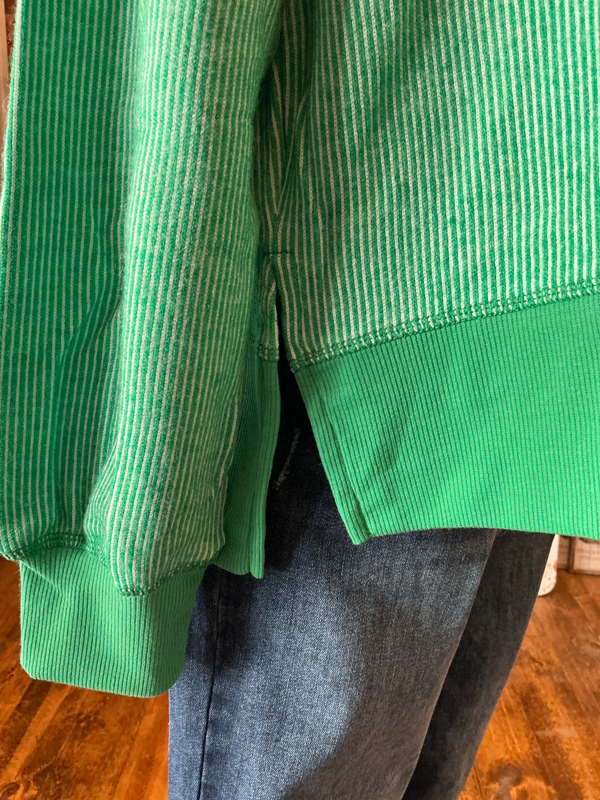 Oversized Exposed Stitching Top Kelly Green