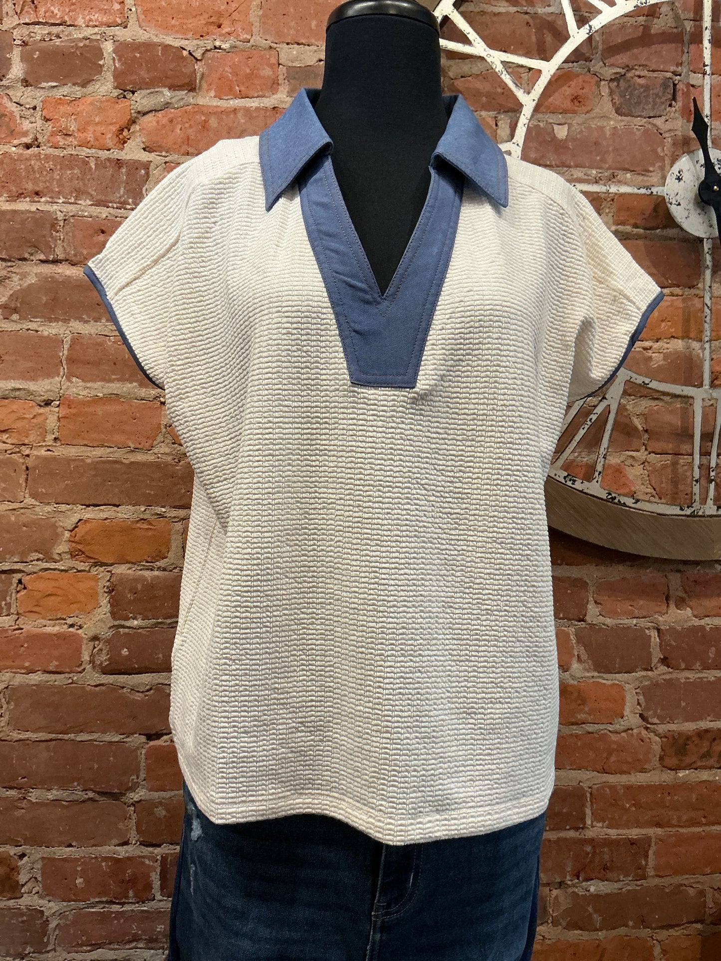 V- Neck Waffle Top Denim Collar