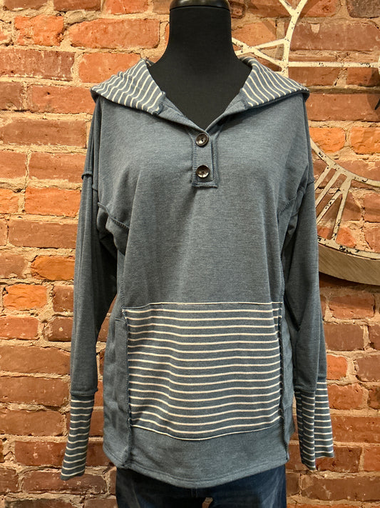 Hoodie with Stripe Contrast